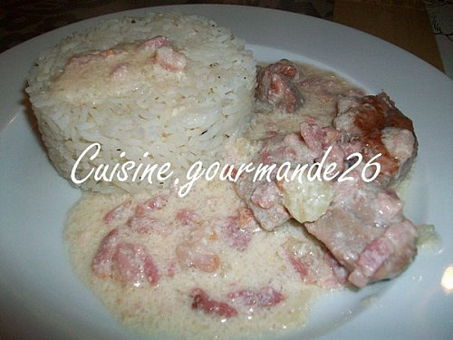 Émincé de dinde aux lardons et à la crème