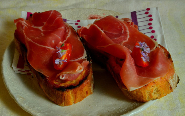 Pan con tomate