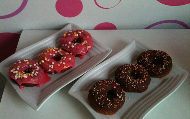 Donuts colorés aux flocons de pommes de terre