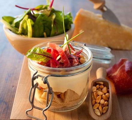 Tiramisù parmesan, coppa et pignons de pin