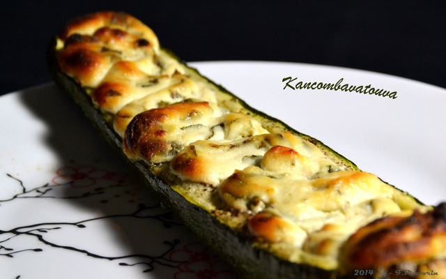 Courgettes farcies à la ricotta mentholée...