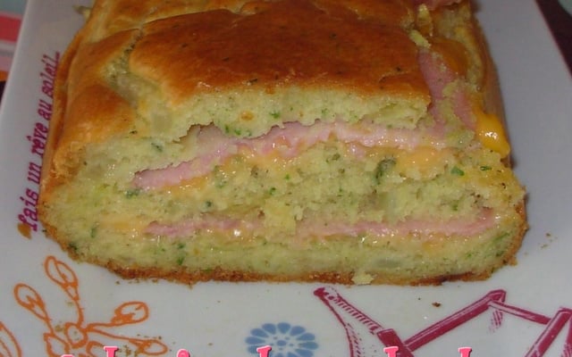 Cake au jambon et au cheddar