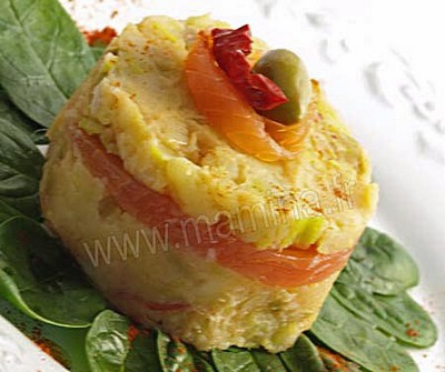 Gâteau de pomme de terre et poireaux au saumon fumée et pimenton