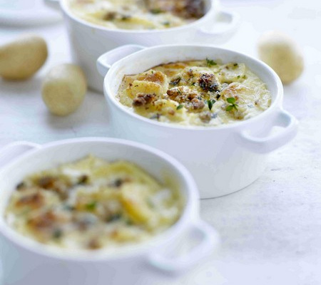 Parmigiana de Grenailles, mozzarella de bufflonne, chapelure croquante parfumée aux anchois