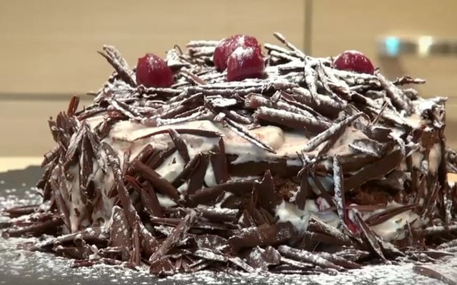 Forêt noire fruitée et parfumée