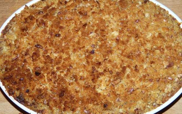 Crumble de courge musquée au chèvre et aux noix