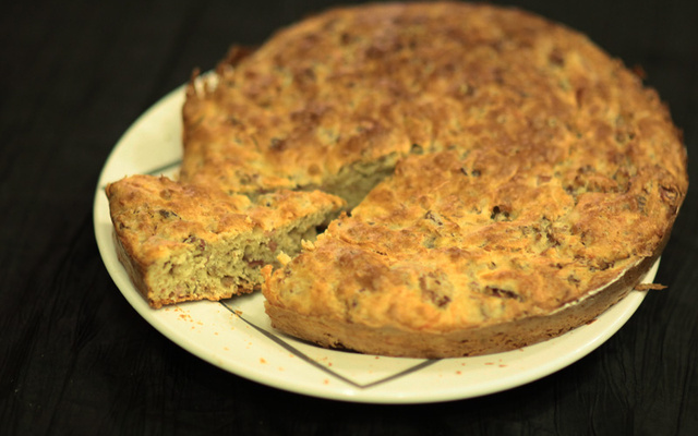 Cake à l'andouillette et à la moutarde