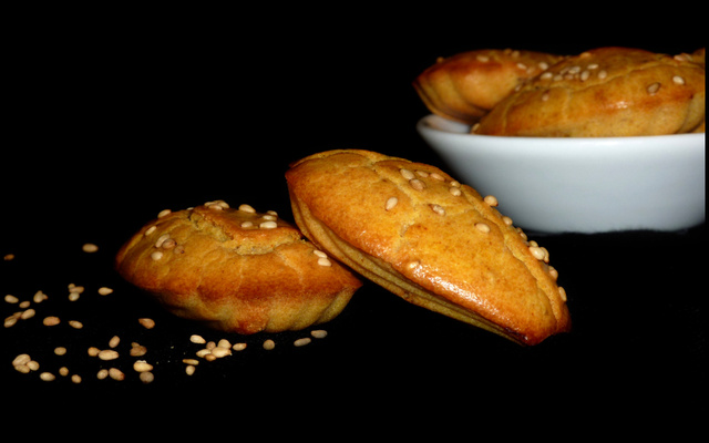 Minis madeleines curry et sésame