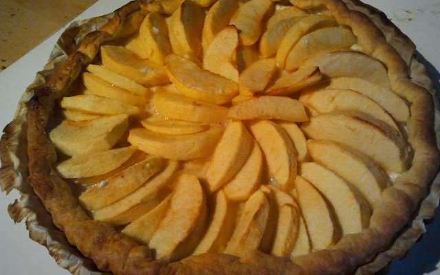 Tarte aux pommes facile à la fleur d'oranger