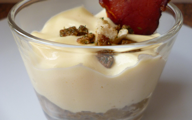 Poêlée de saison sous son nuage de Saint-Marcellin, et ses accompagnements croustillants