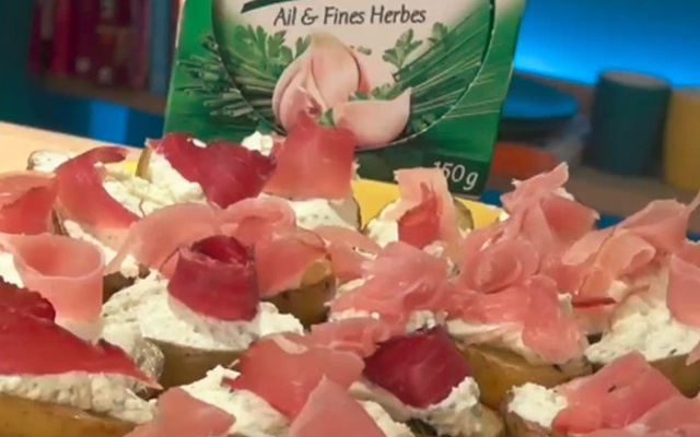 Toasts de pommes de terre Primeur, jambon fumé & Tartare