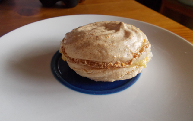 Macarons au lemon curd au Companion