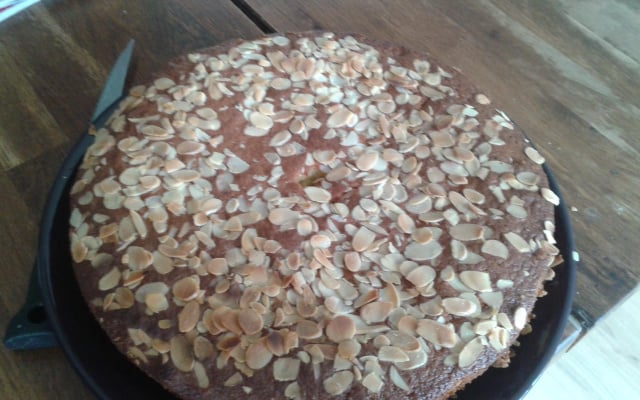 Gâteau aux cerises maison