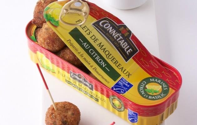 Accras de maquereaux au parfum d'été, ketchup de poivron rouge