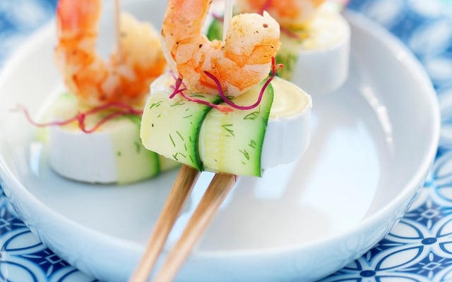 Comme un sushi, en cas de caprice, courgette et crevettes grillées