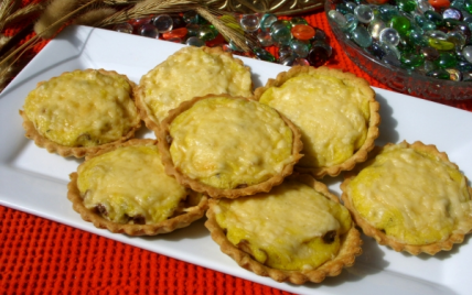 Mini quiche au fromage, poulet et champignons