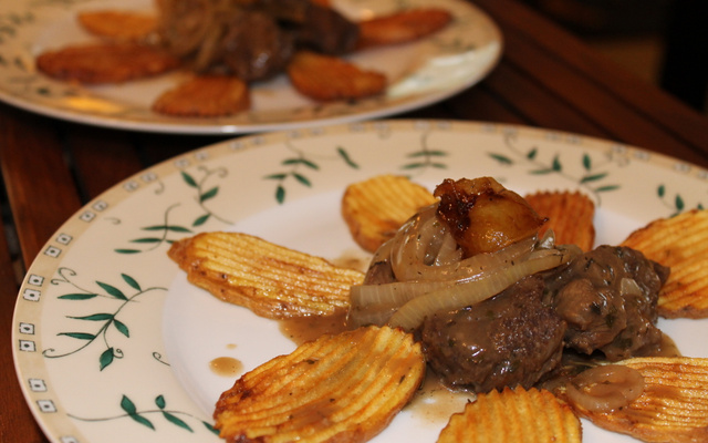 Sauté de bœuf au cidre fermier accompagné de ses chips