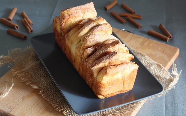 Cinnamon Pull Apart Bread