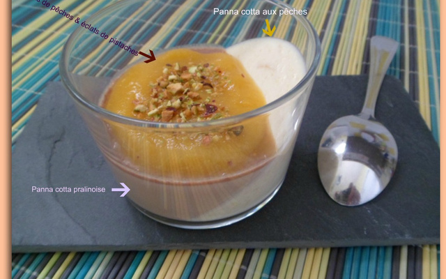 Panna cotta pralinoise et pêches