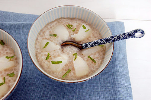 Tapioca au lait de coco, litchis et menthe