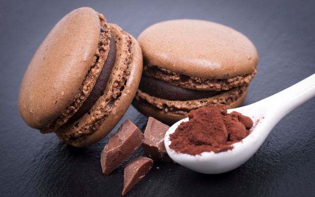 Macarons lisses chocolat