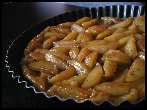 Tarte tatin relevée à la cannelle sur pâte brisée maison