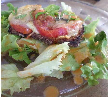 Crostinis sur pain noir