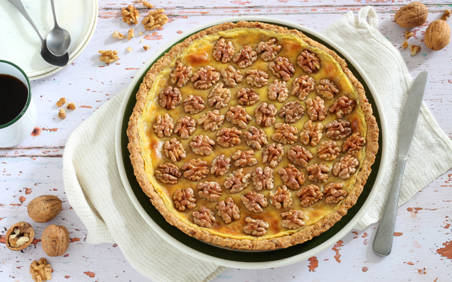 Tarte crème pâtissière à l’orange et Noix de Grenoble AOP