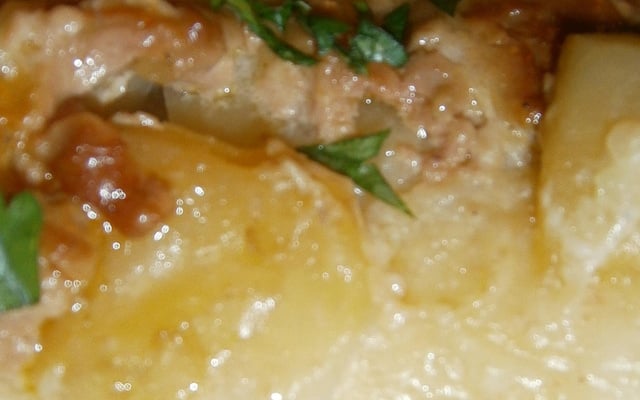 Confit de pommes de terre à la crème de foie gras