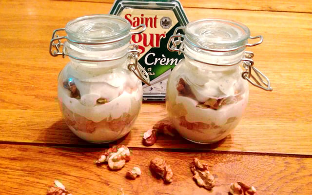 Poire, bleu et noix en verrines