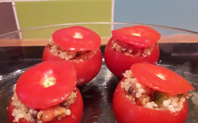 Tomates farcies au Quinoa et Lentilles