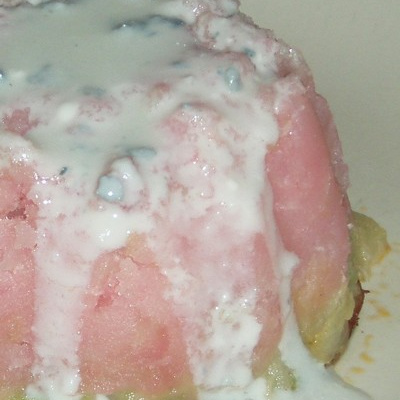 Ecrasé de pommes de terre rose sur lit de courgette et chorizo