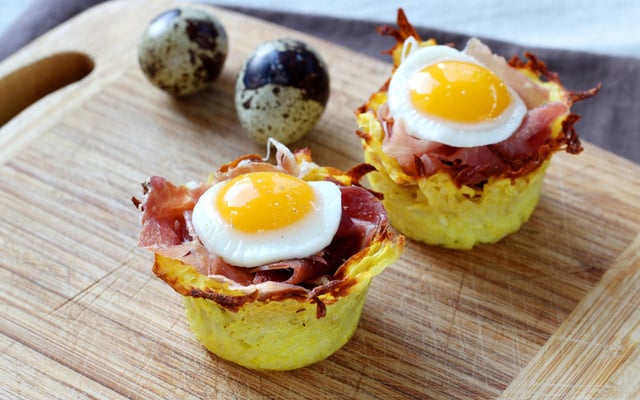 Nids de pommes de terre aux œufs de caille