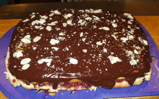 Gâteau au yaourt à la confiture