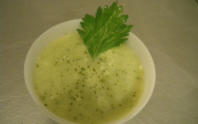 Velouté de courgettes, poireaux et pommes de terre