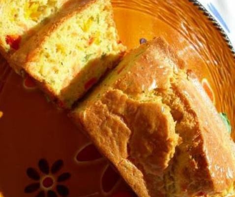 Cake au poivron et saumon fumé