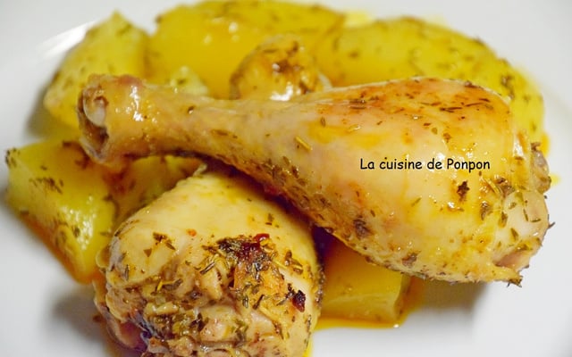 Pilons de poulet marinés et pommes de terre au four au poivre de Kampot