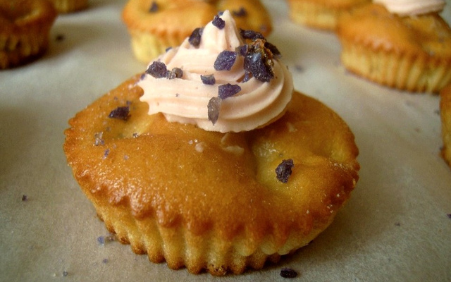 Cupcakes pêche violette