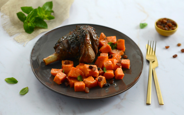 Souris d'agneau à la menthe et au miel