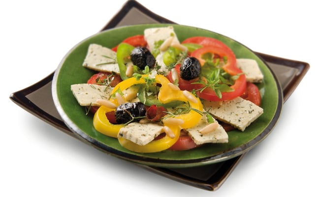 Carpaccio estival de tomates et Tofou aux herbes