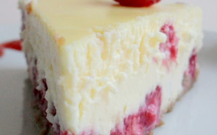Cheesecake aux framboises & chocolat blanc