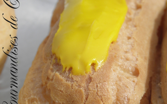 Eclairs au lemon curd