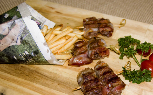 Brochettes de foies de volaille et châtaignes d'eau