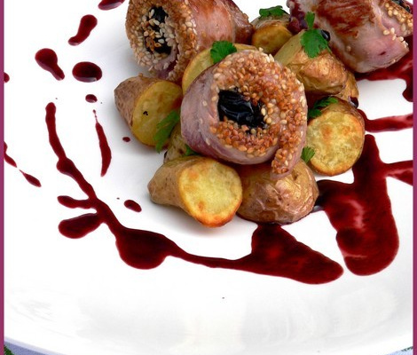 Aiguillettes de canard aux pruneaux, sauce vigneronne et rattes du Touquet