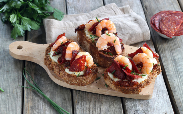 Bruschetta aux gambas et chorizo Halal Isla Délice