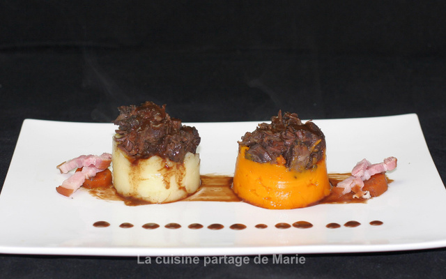 Joue de bœuf et deux purées avec sa sauce au chocolat