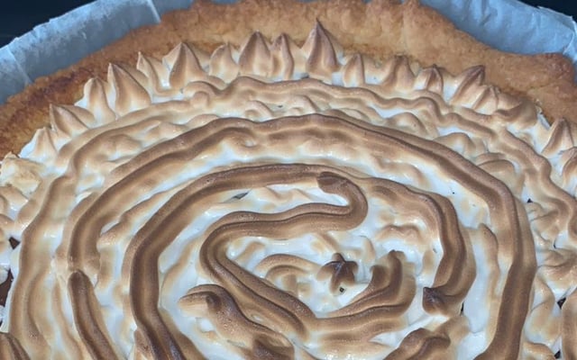 Tarte au citron meringuée traditionnelle