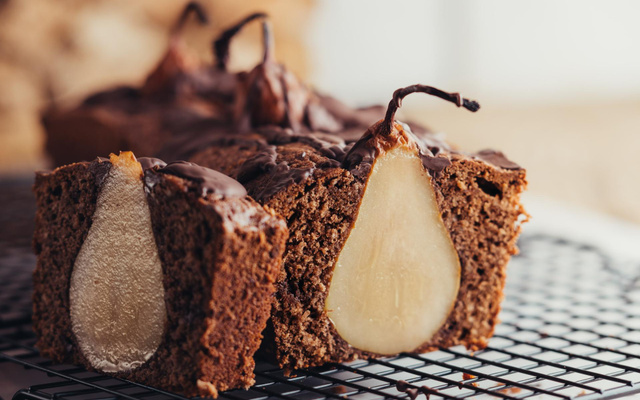 Gâteau surprise aux poires