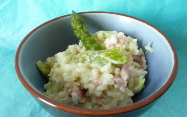 Risotto crémeux aux asperges de printemps