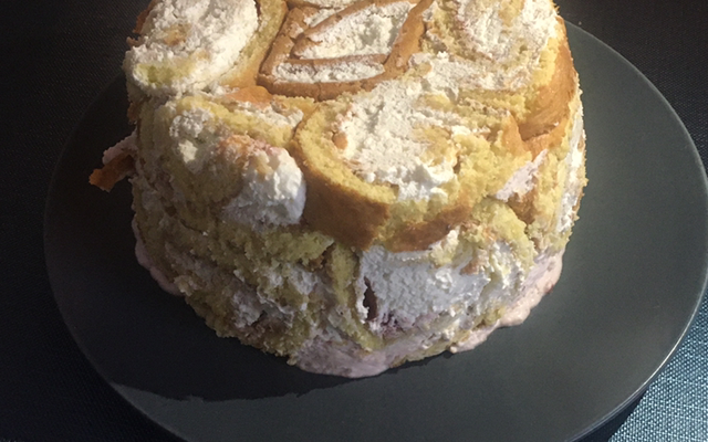 Charlotte royale aux fraises
